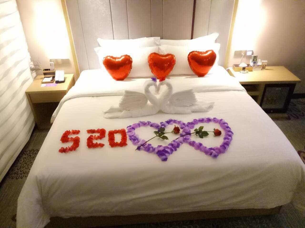Lavande Hotels 12/31