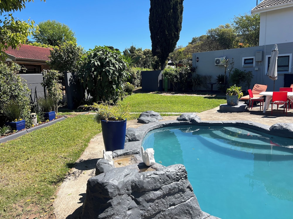 Pelican Lodge 41/50