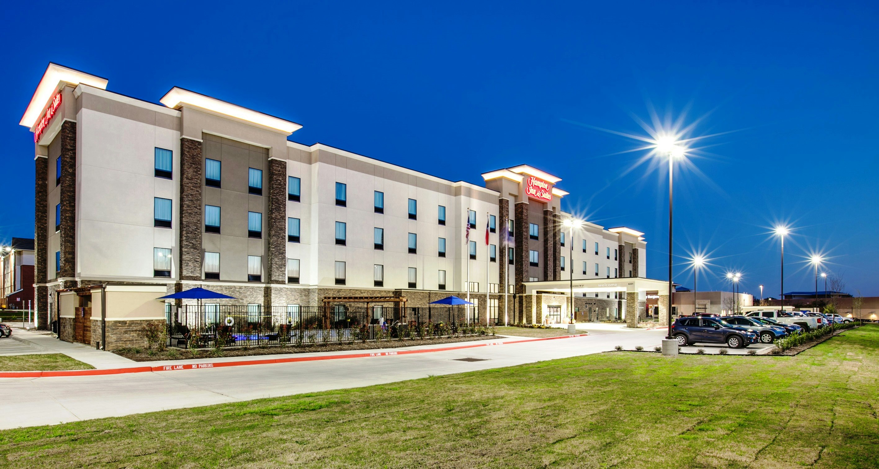 Hampton Inn Suites Dallas Ft Worth Airport South Tx 46/49