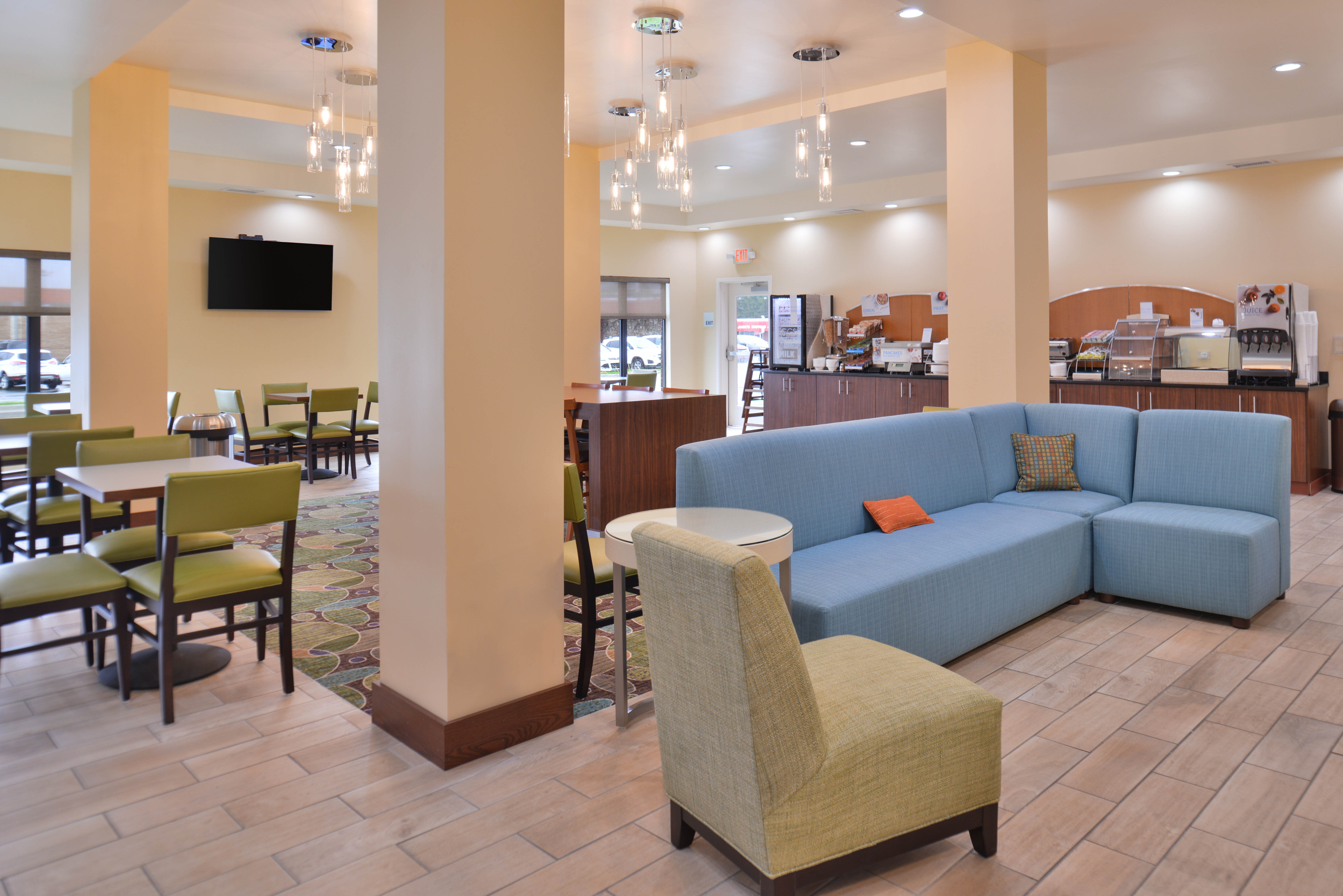 Holiday Inn Express And Suites Dearborn Sw Detroit Area 31/47