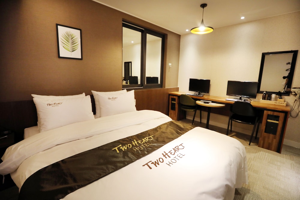 Two Heart Hotel 9/15