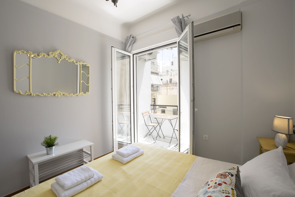 Attractive Flat Near Acropolis Museum 26/35
