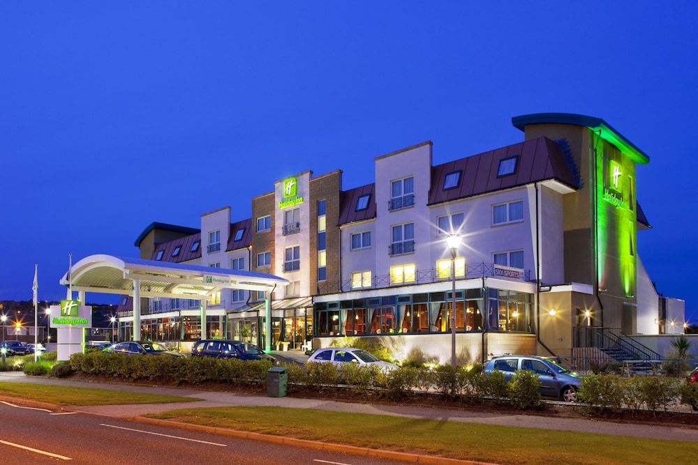 Holiday Inn West 3/60