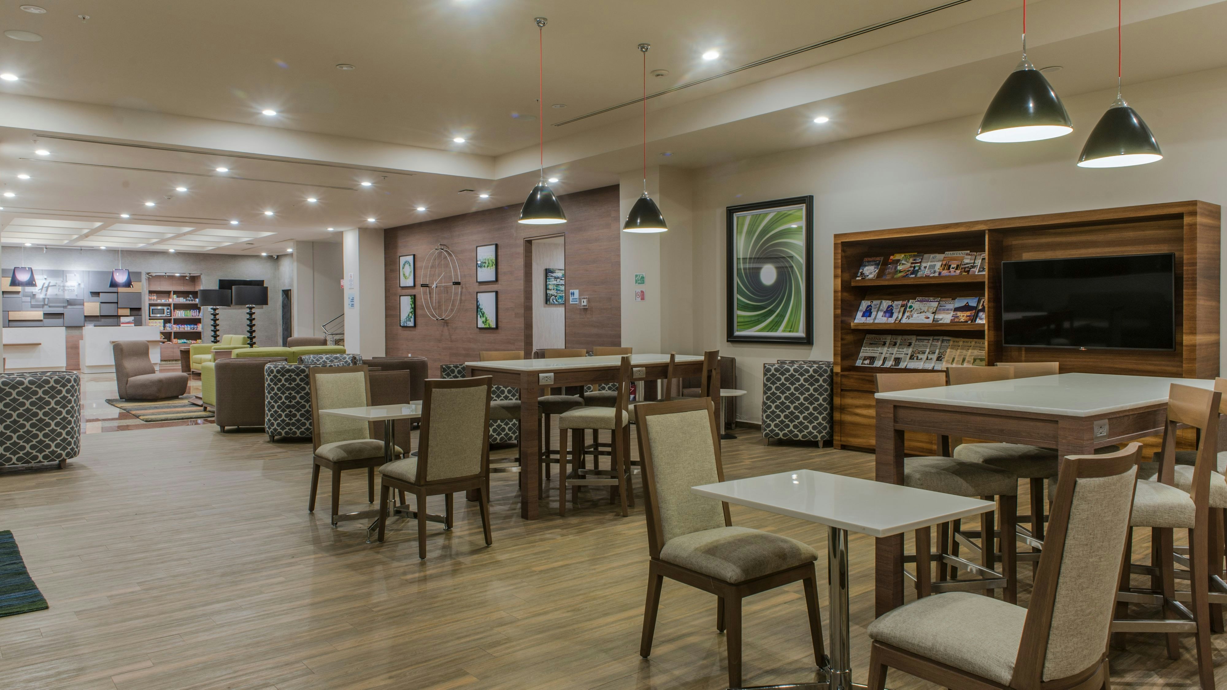 HOLIDAY INN EXPRESS MEXICO - TOREO 42/58