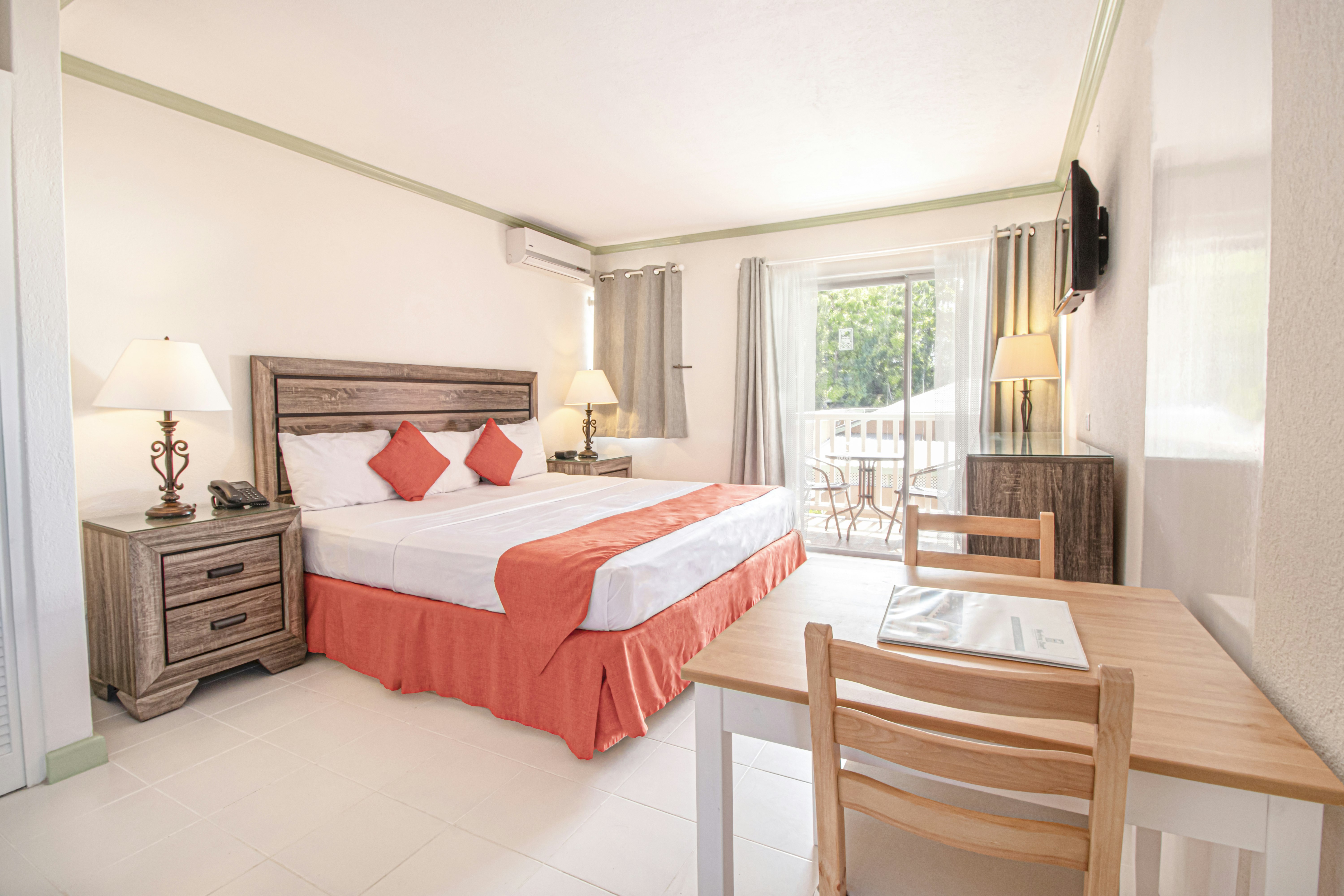 Worthing Court Apartment Hotel 12/44