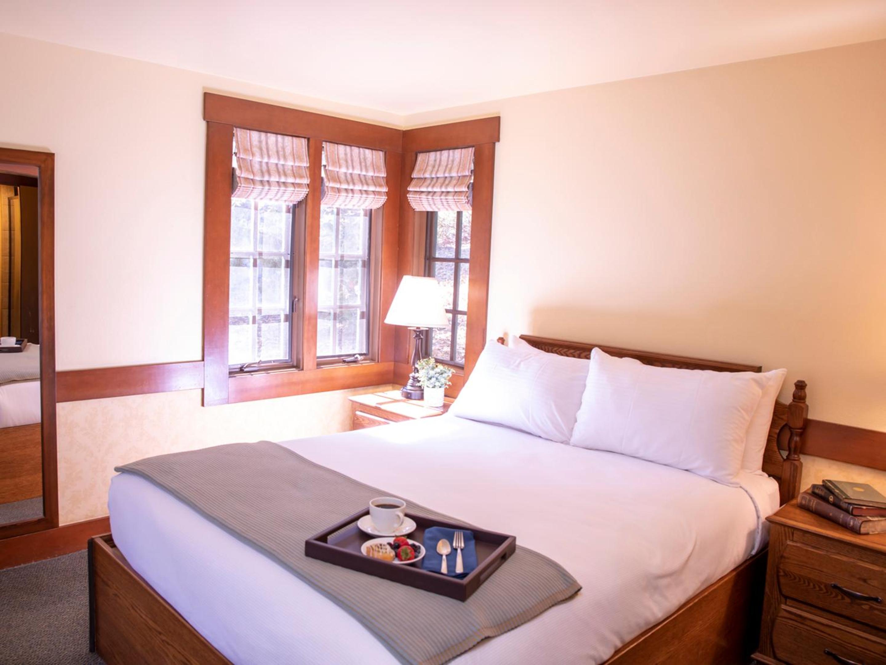 2 Bedrooms, Chalet, 2 Bathrooms، UCLA Lake Arrowhead Lodge 5/6