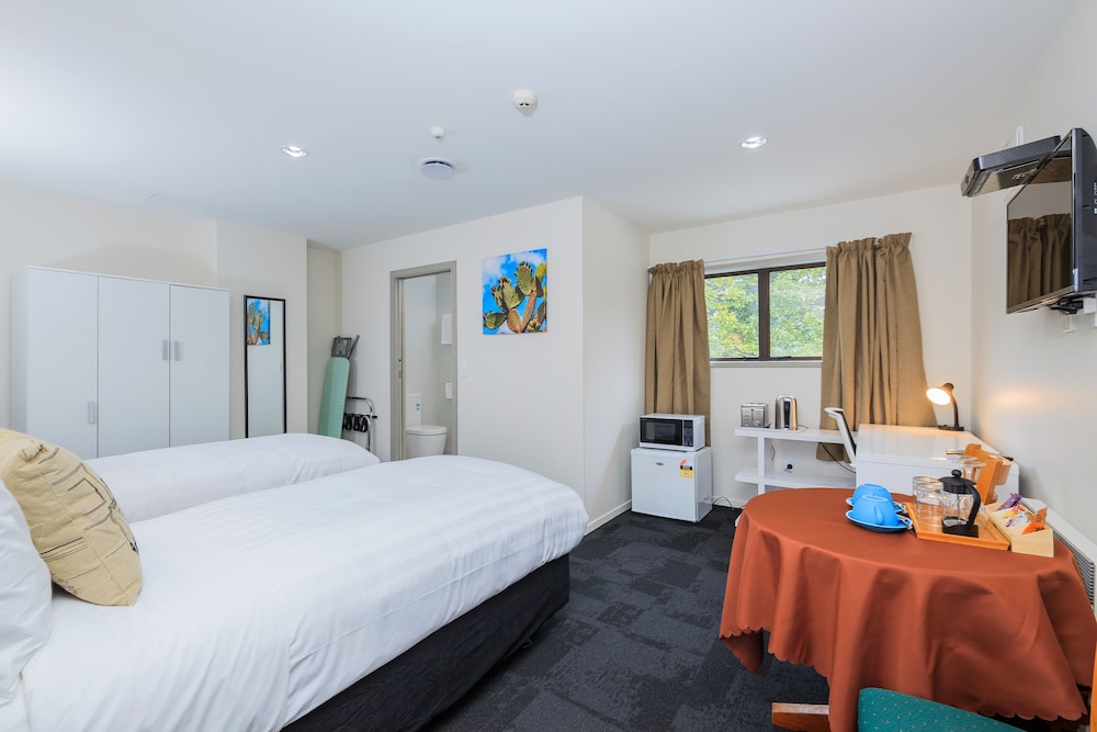 Greenlane Motel 5/19