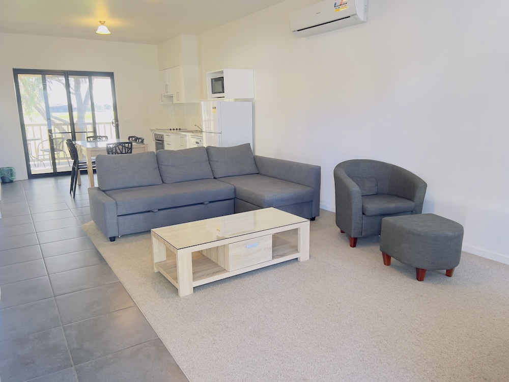 Port Fairy Motor Inn 40/63
