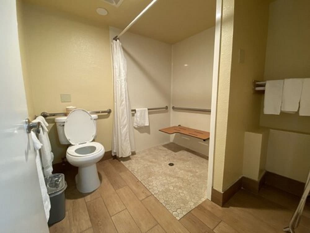Americas Best Value Inn Azusa Pasadena 9/40