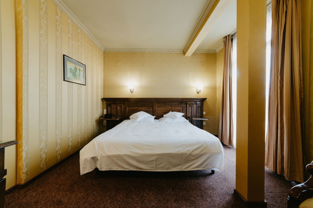Topaz Boutique Hotel 5/37