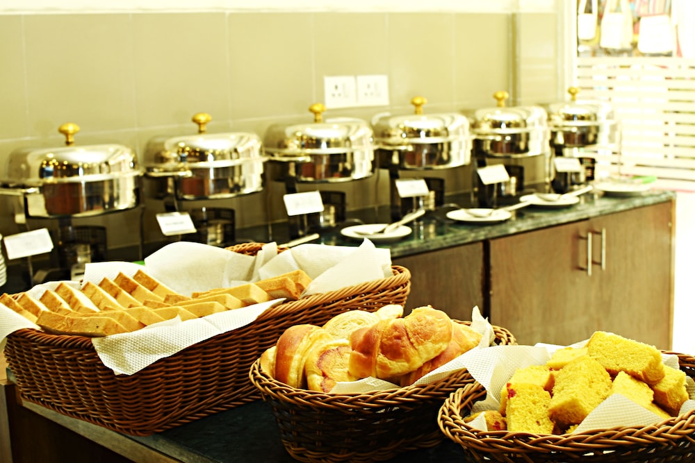 Hotel Royal Suite 23/30