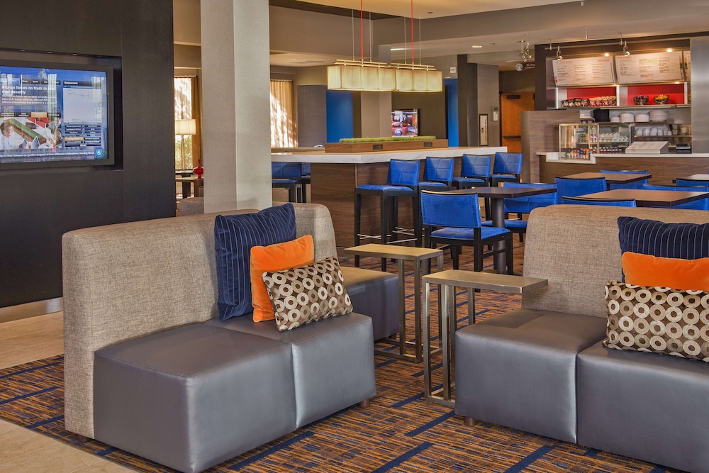 Sonesta Select Philadelphia Airport 24/54