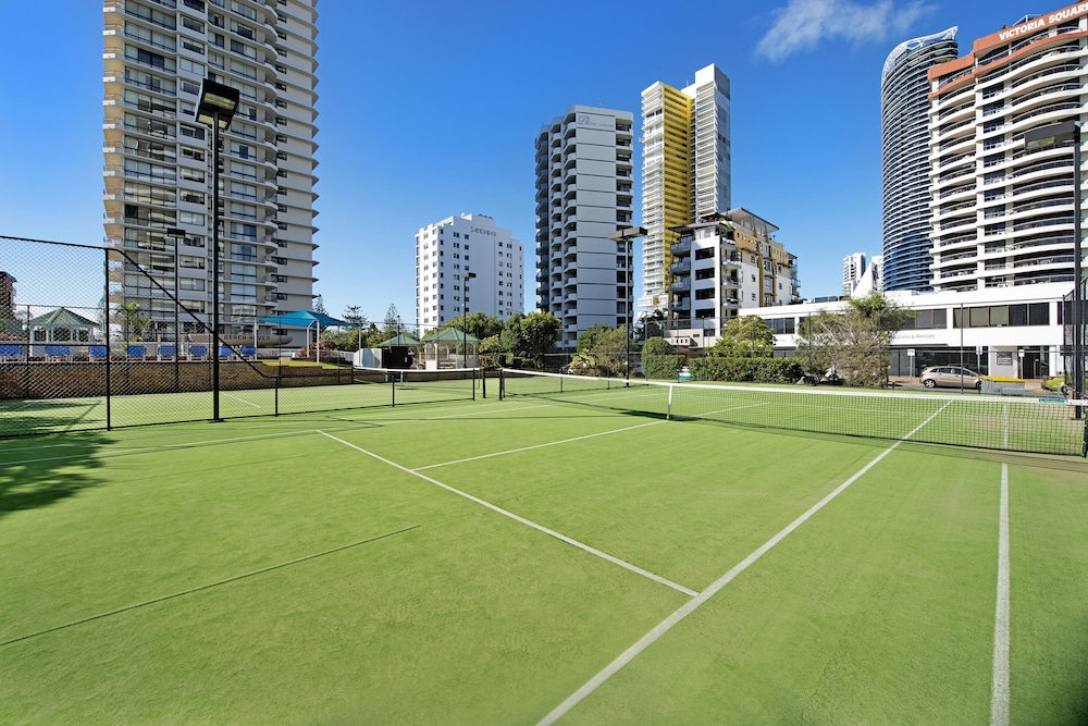 ULTIQA Beach Haven on Broadbeach 24/50