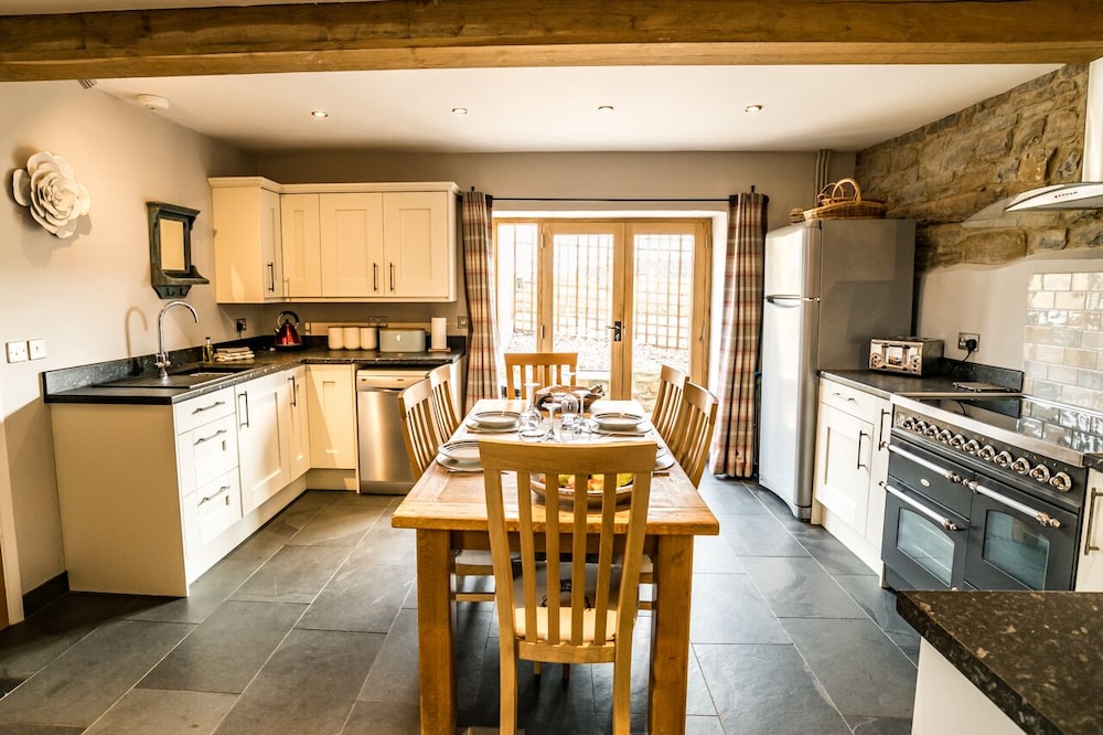 Somerset Country Escape 5/50