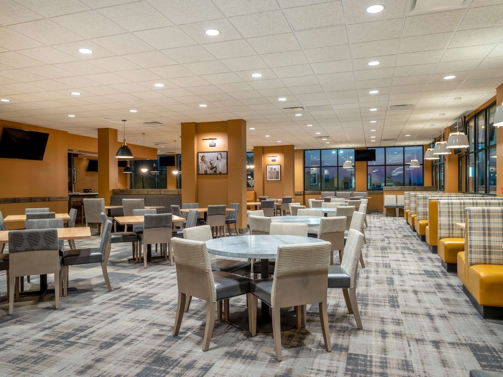 Hilton Garden Inn Jeffersonville Louisville North 36/44