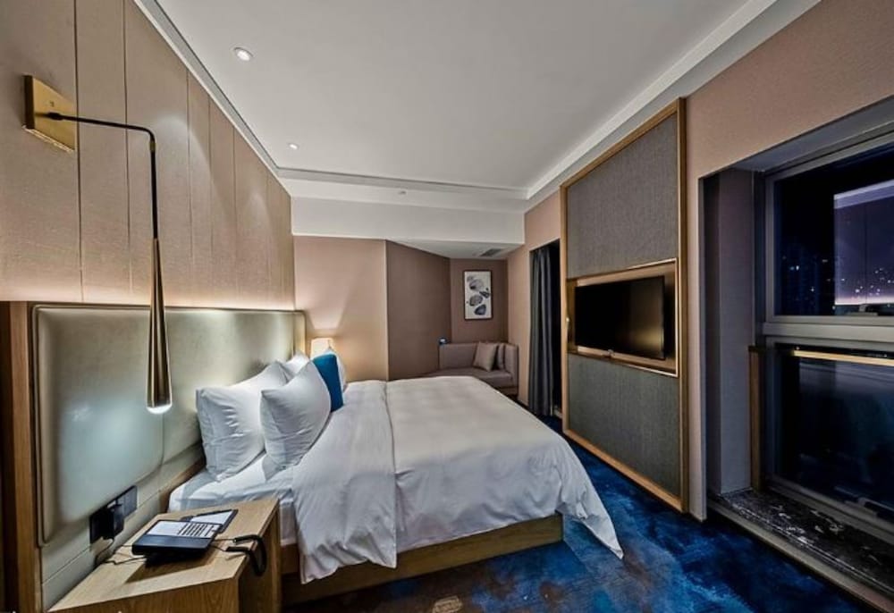 Royce Hotel Shenzhen 12/50