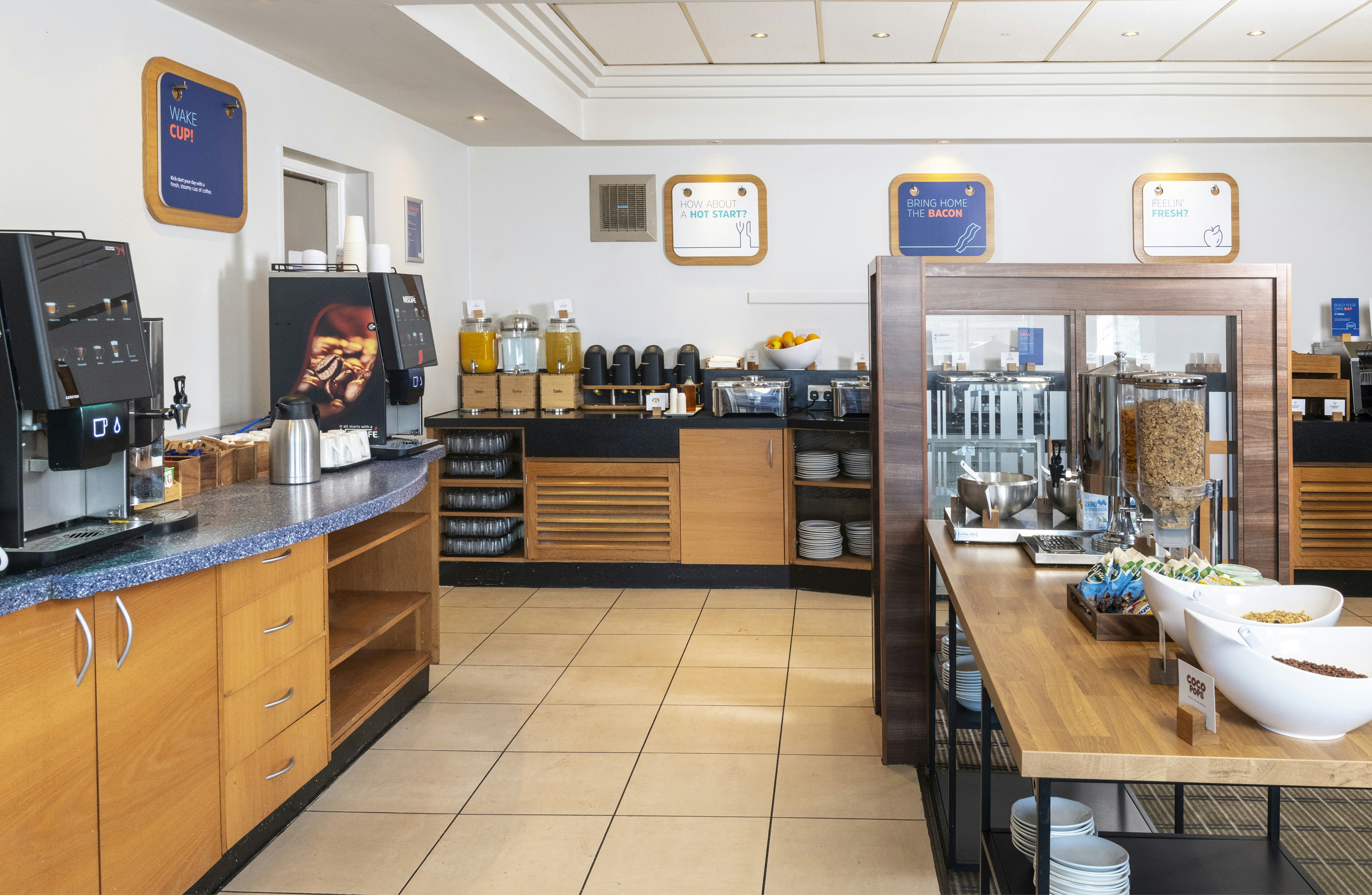 EXPRESS BY HOLIDAY INN CHINGFORD 18/26