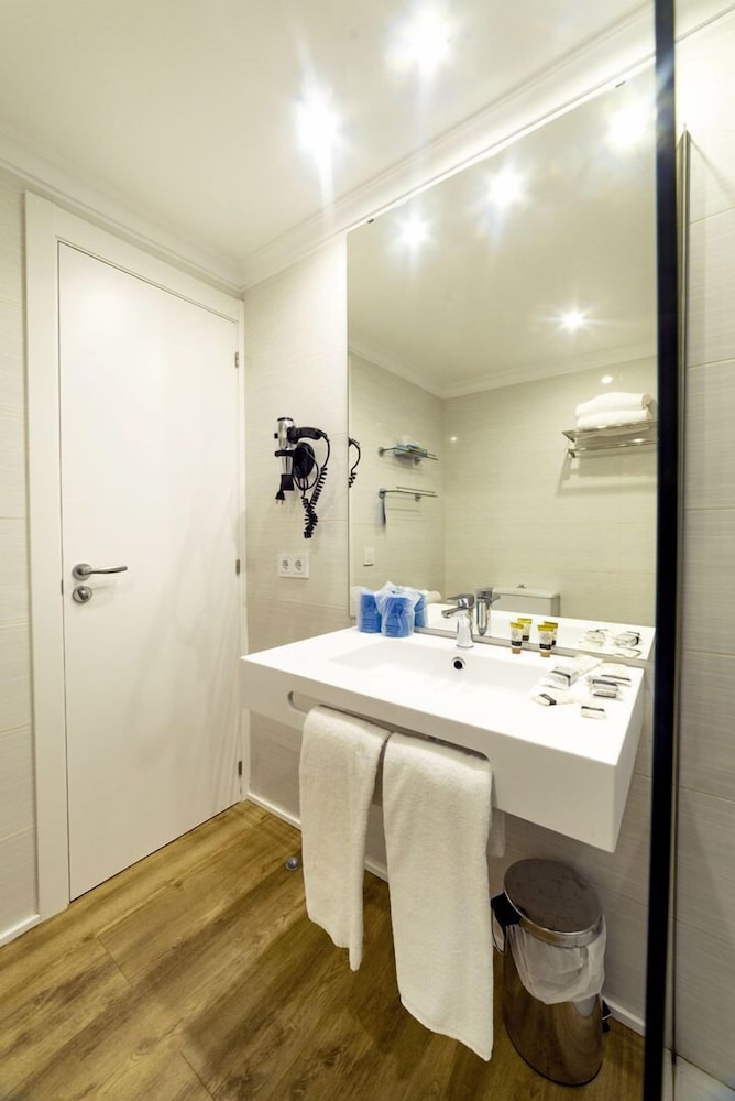 Parque Nereida Suites hotel 50/50