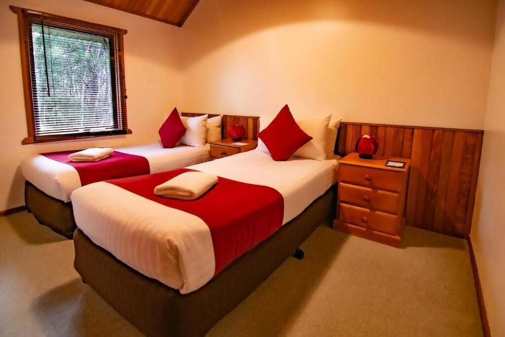 Heritage, Style, Loft, Cabin, King and Twin Beds