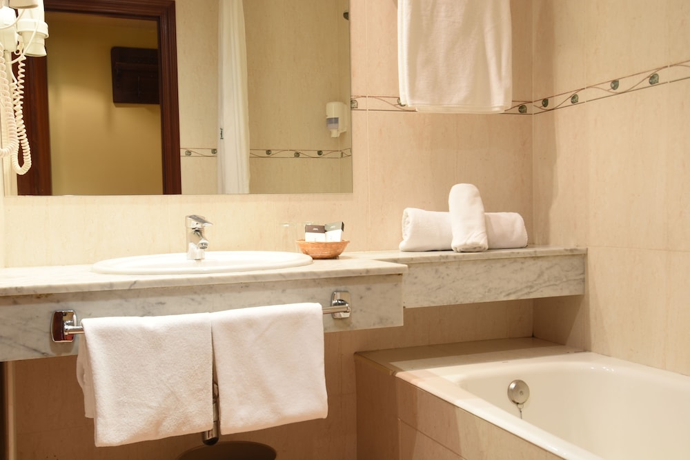 Rvhotels Tuca 46/48