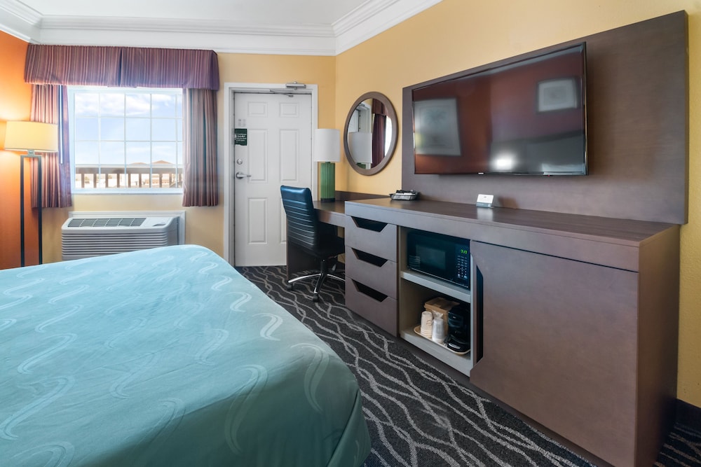 Hyatt Select Galveston Beachfront 18/43