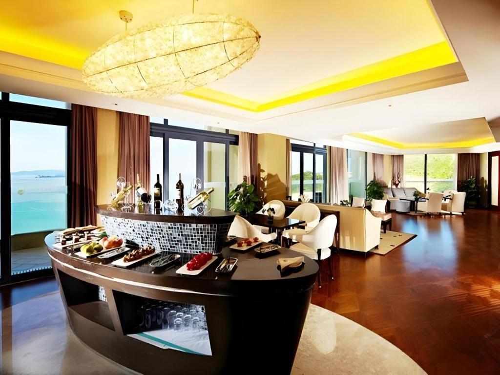 Golden Coast New Century Resort Wenzhou 49/59