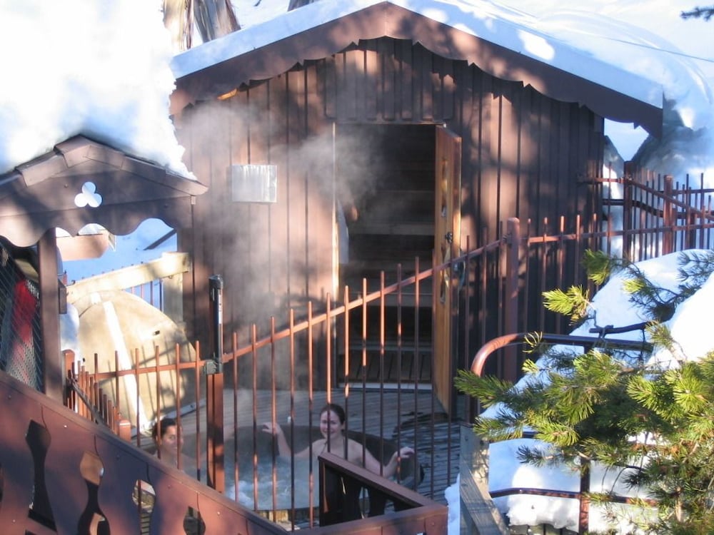 KARELIA ALPINE LODGE 1/56