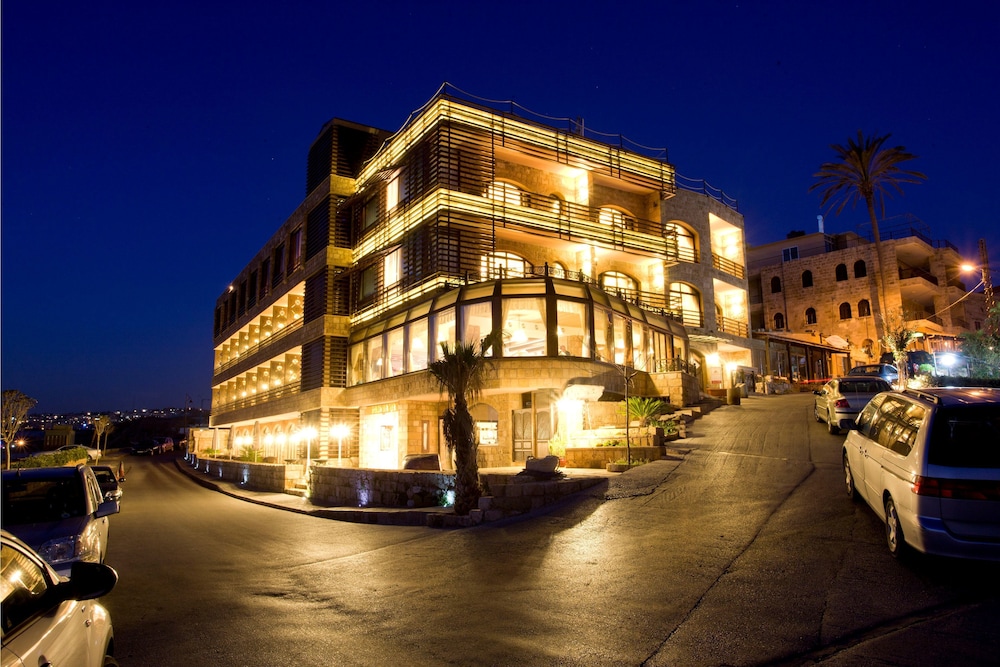 Byblos Sur Mer, Byblos in Blat