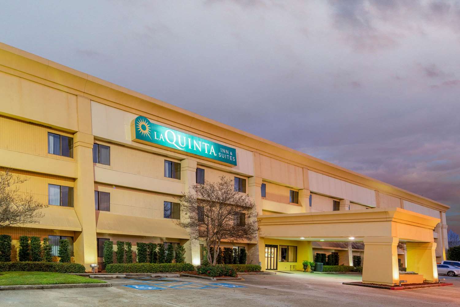 La Quinta Inn & Suites by Wyndham Baton Rouge Siegen Lane 2/55