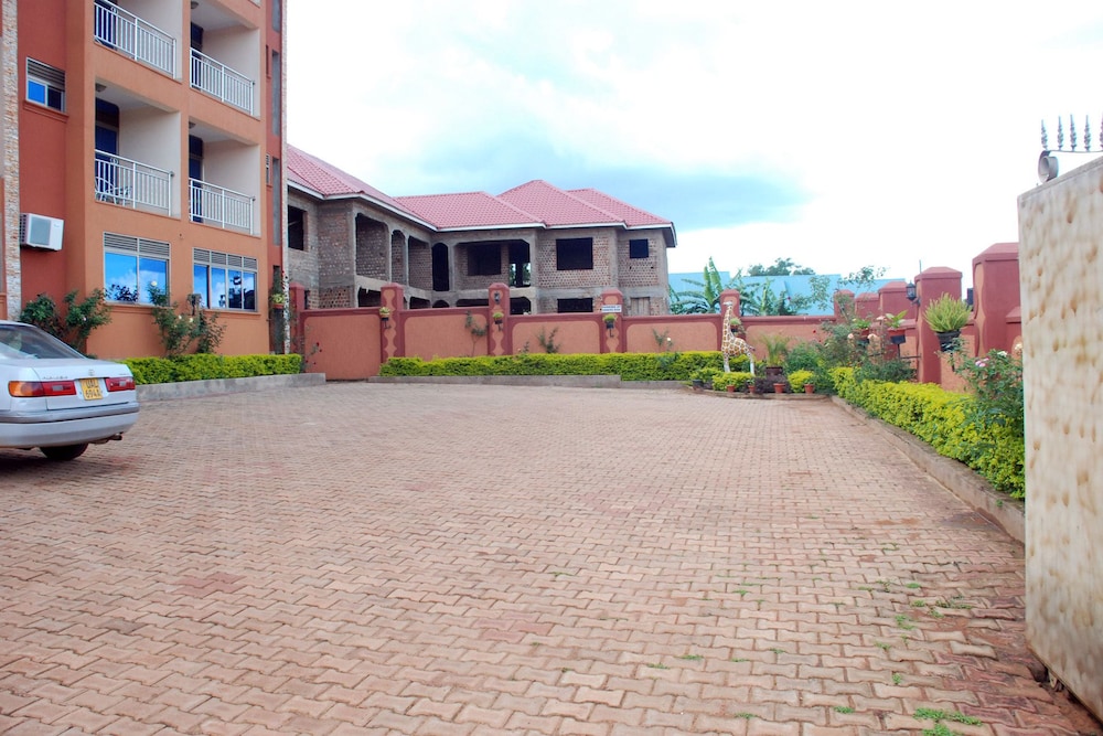 Unik Hotel Limited 12/17