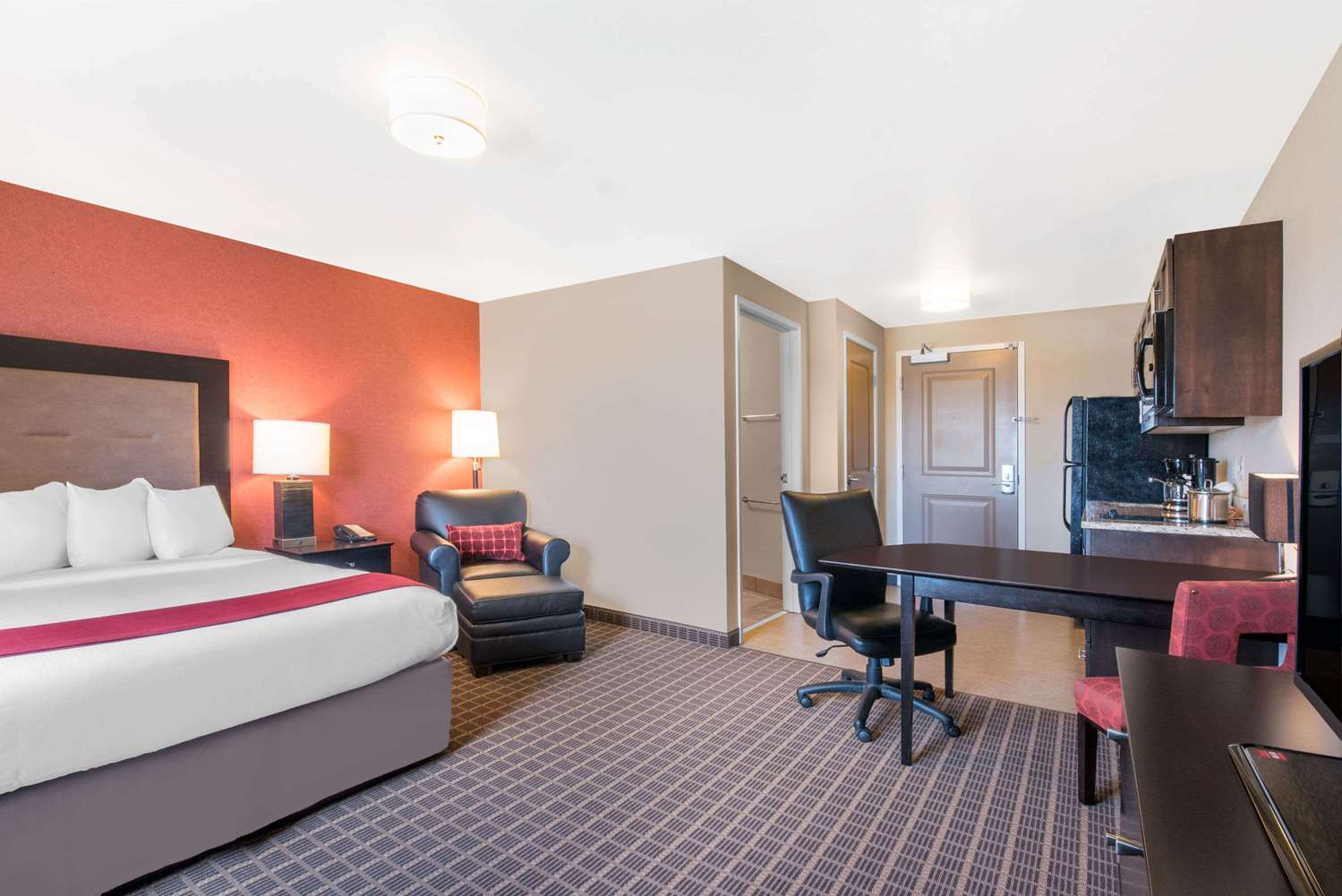 Hawthorn Suites By Wyndham Dickinson 22/58
