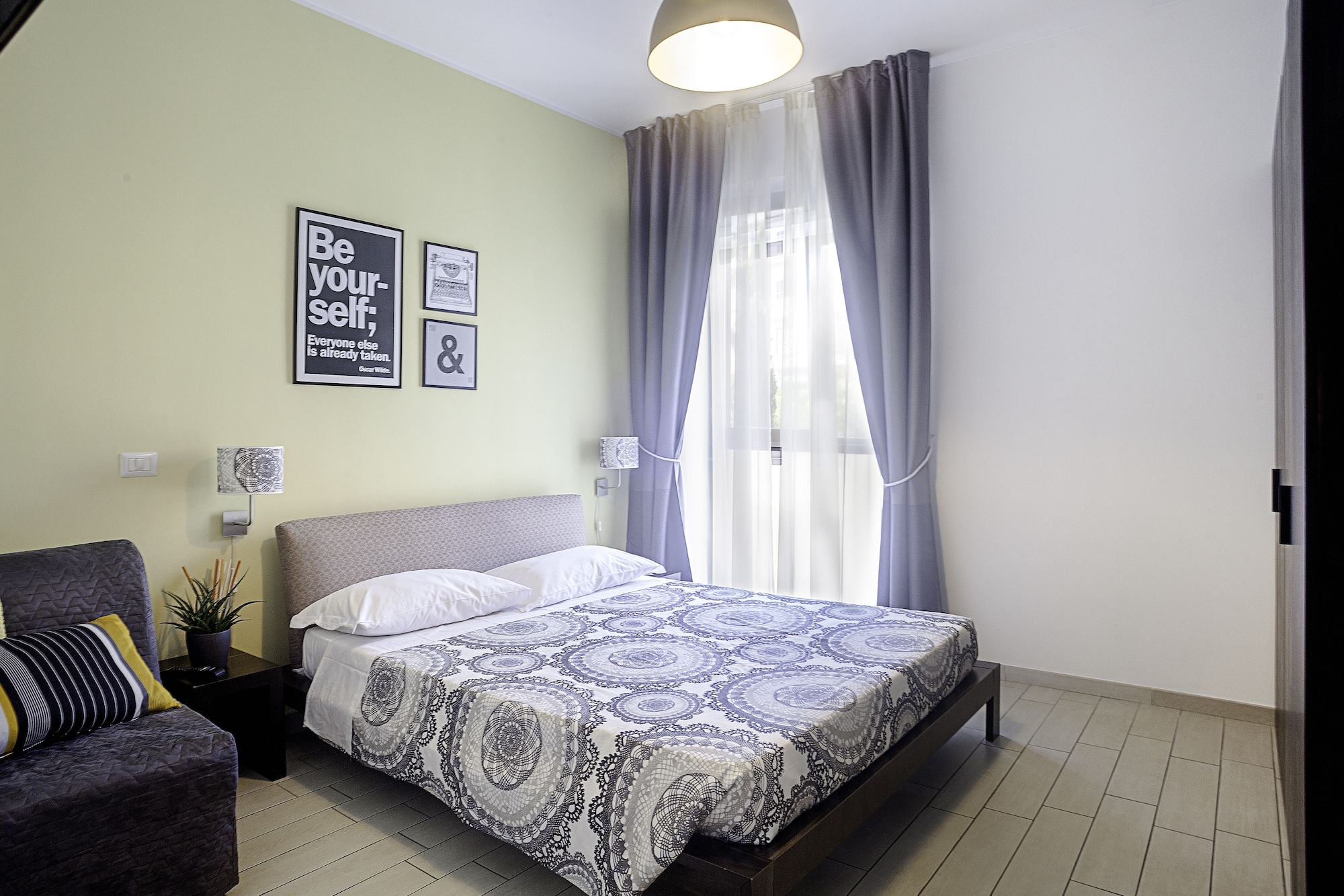 DELUXE, APARTMENT, CITY VIEW, KITCHENETTE