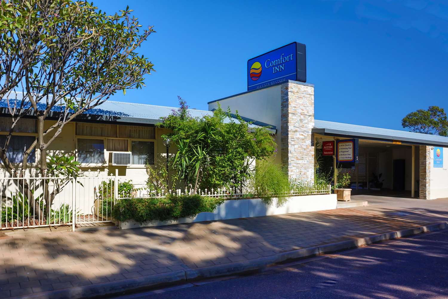 Comfort Inn & Suites Augusta Westside 43/45