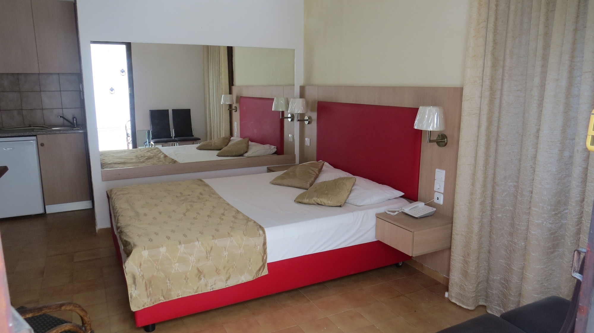 Lovenest, Studio, Queen Bed، Villa Medusa 6/8