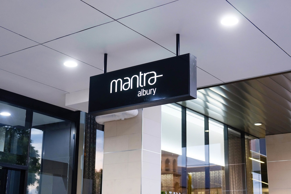 Mantra Albury Hotel in ALBURY