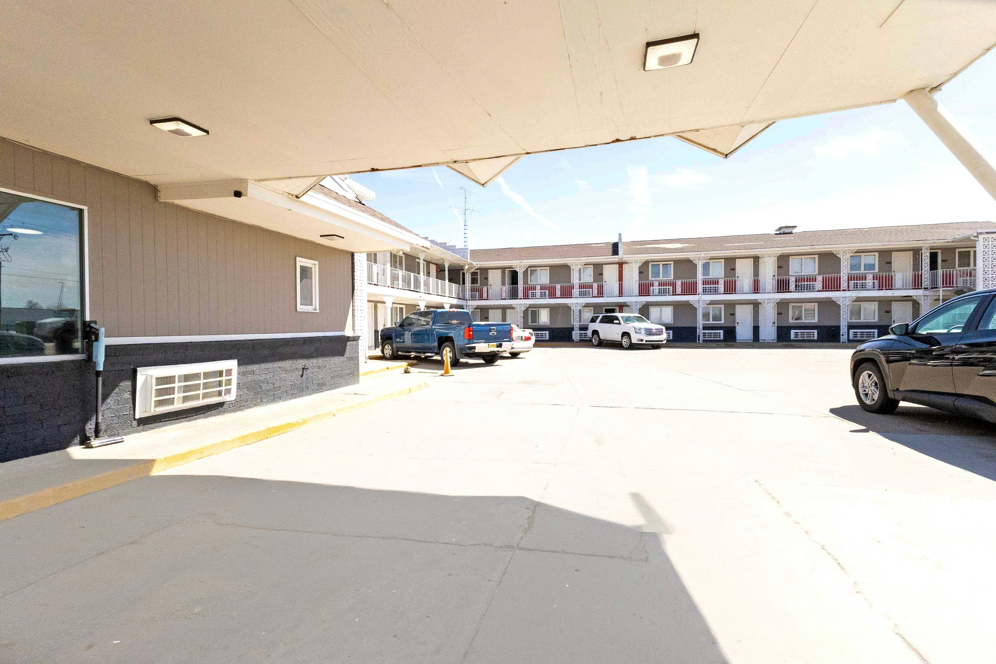 Circle S Motel Cozad I-80 51/60