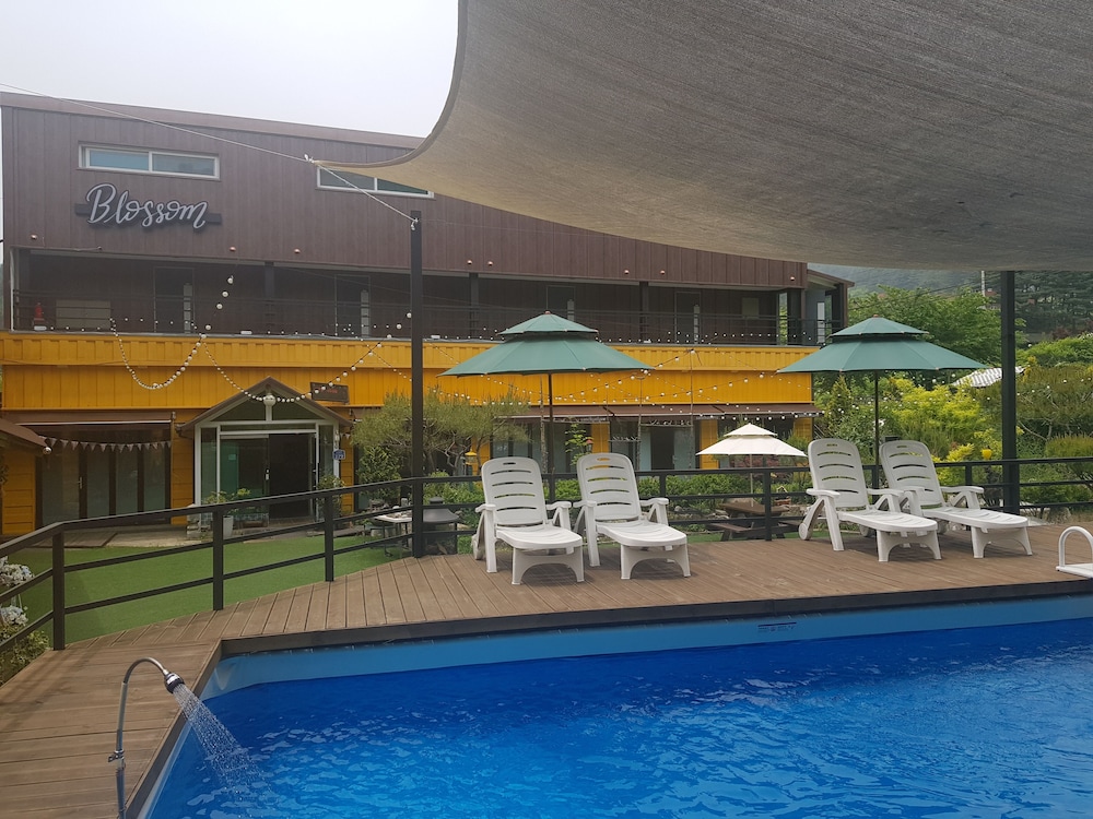 Gapyeong Blossom Pension 2/46