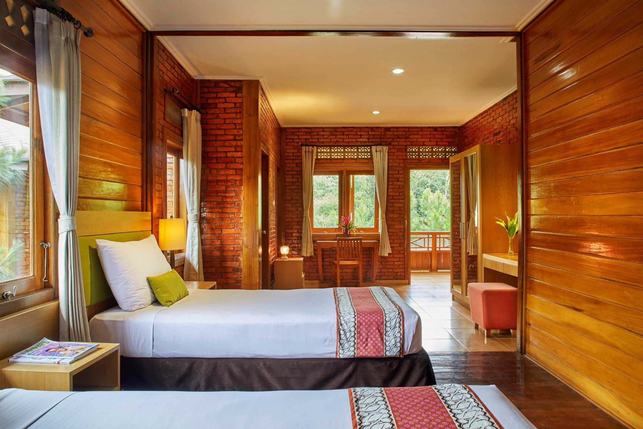 غرفة بريميير بـ3 غرف نوم، Jambuluwuk Convention Hall And Resort Puncak 2/2