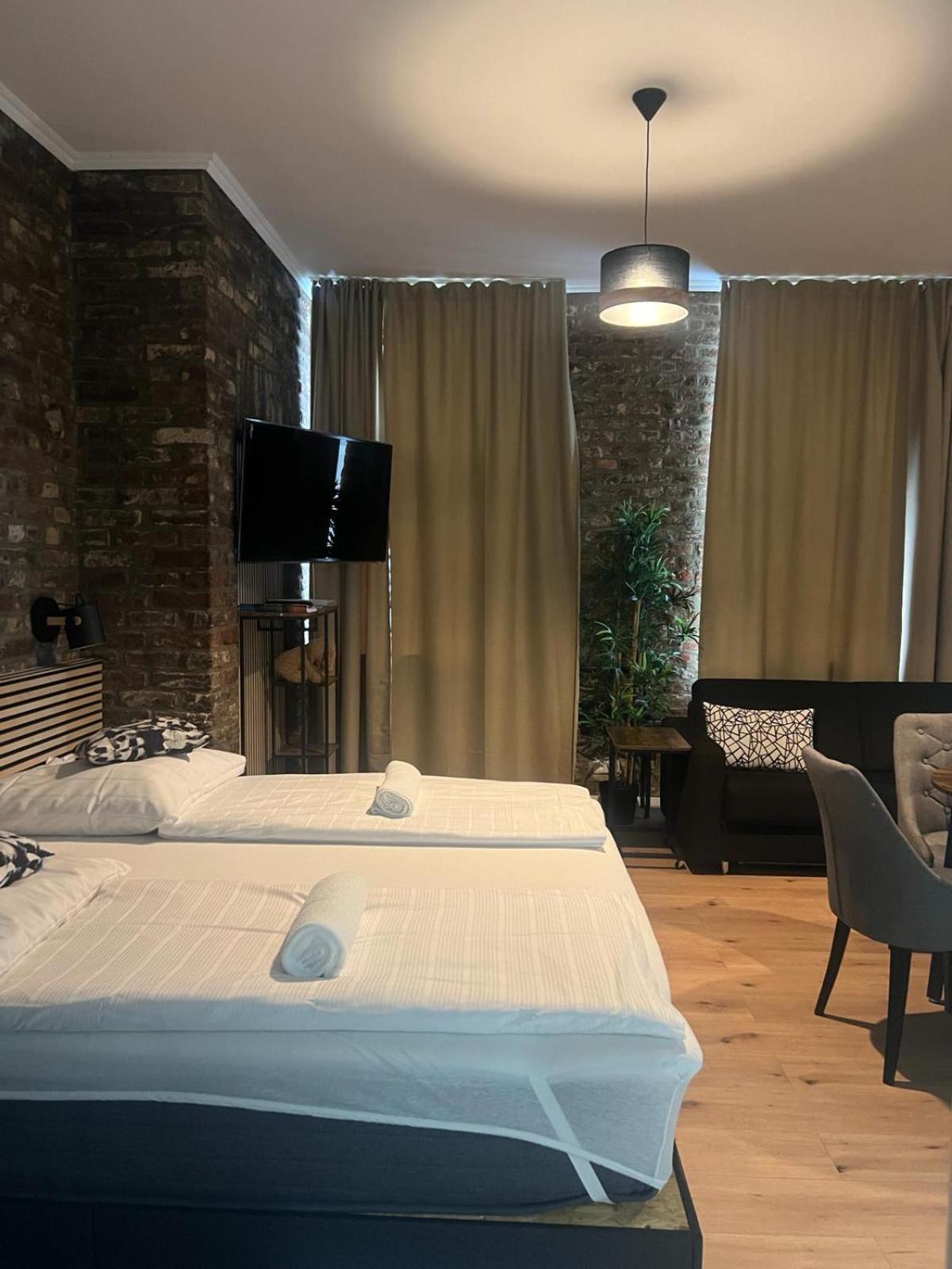 Soers Hotel 44/64