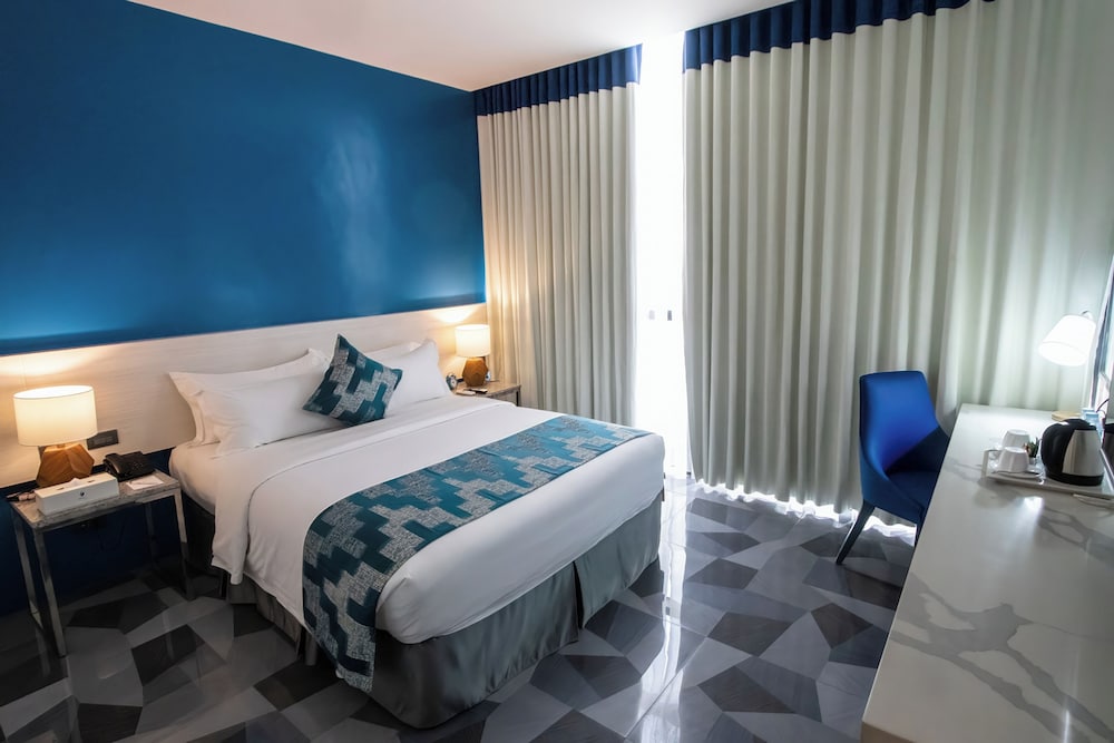Stacia Hotel 25/48