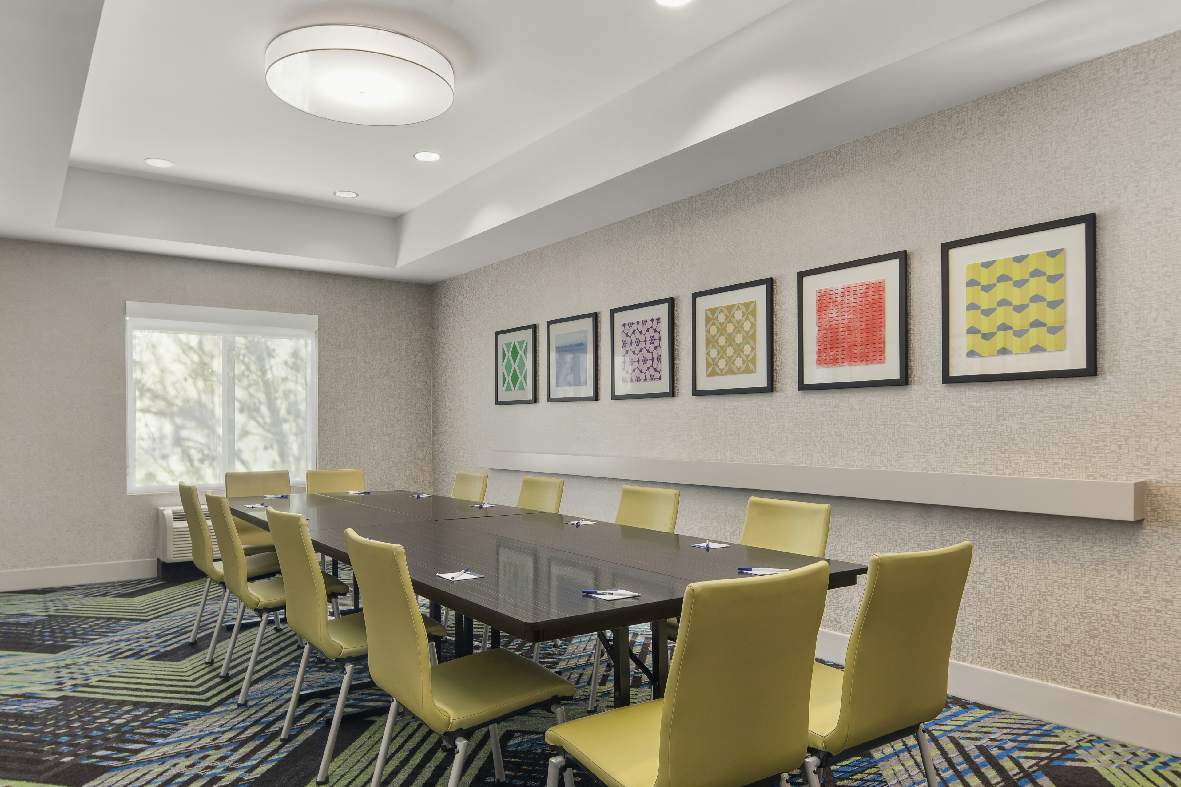 Holiday Inn Express & Suites Sacramento Airport Natomas, an IHG Hotel 20/23