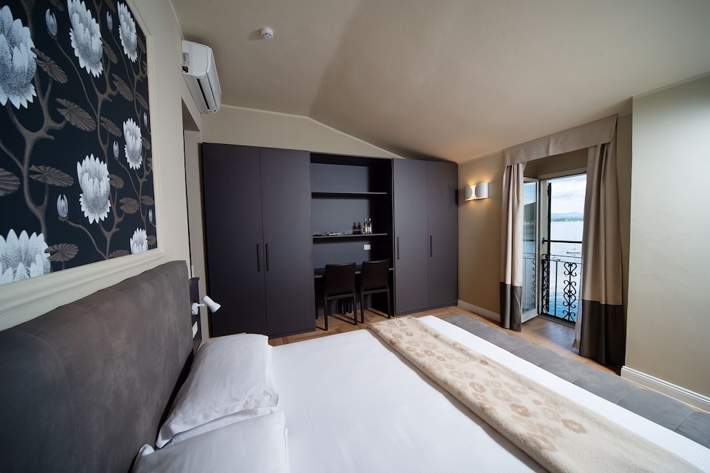 Hotel Villa Paradiso 7/30