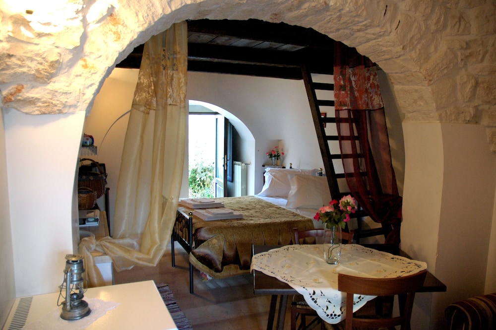 GIARDINO DEI TRULLI 22/32