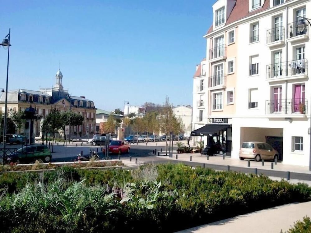 Hotel des Bains 39/48