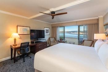 Room, King Bed, Harbour View, Accessible