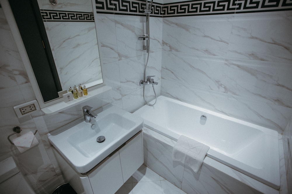 Pvl Suites 28/33