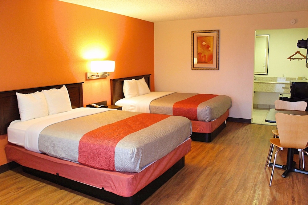 غرفة قياسية بسريرين كوين، Motel6 Winnie Tx 2/10