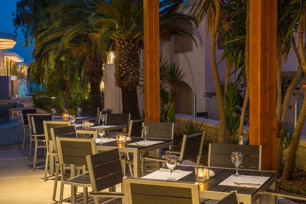 Cretan Beach Resort Hotel 42/57