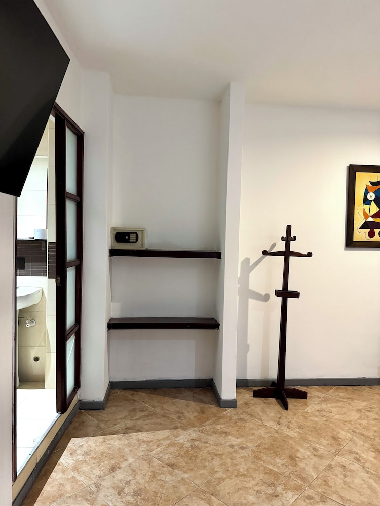 Hotel Plaza Mayor 36/64
