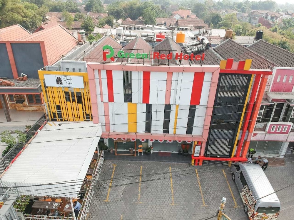 Green Red Hotel Syariah Jombang 9/73